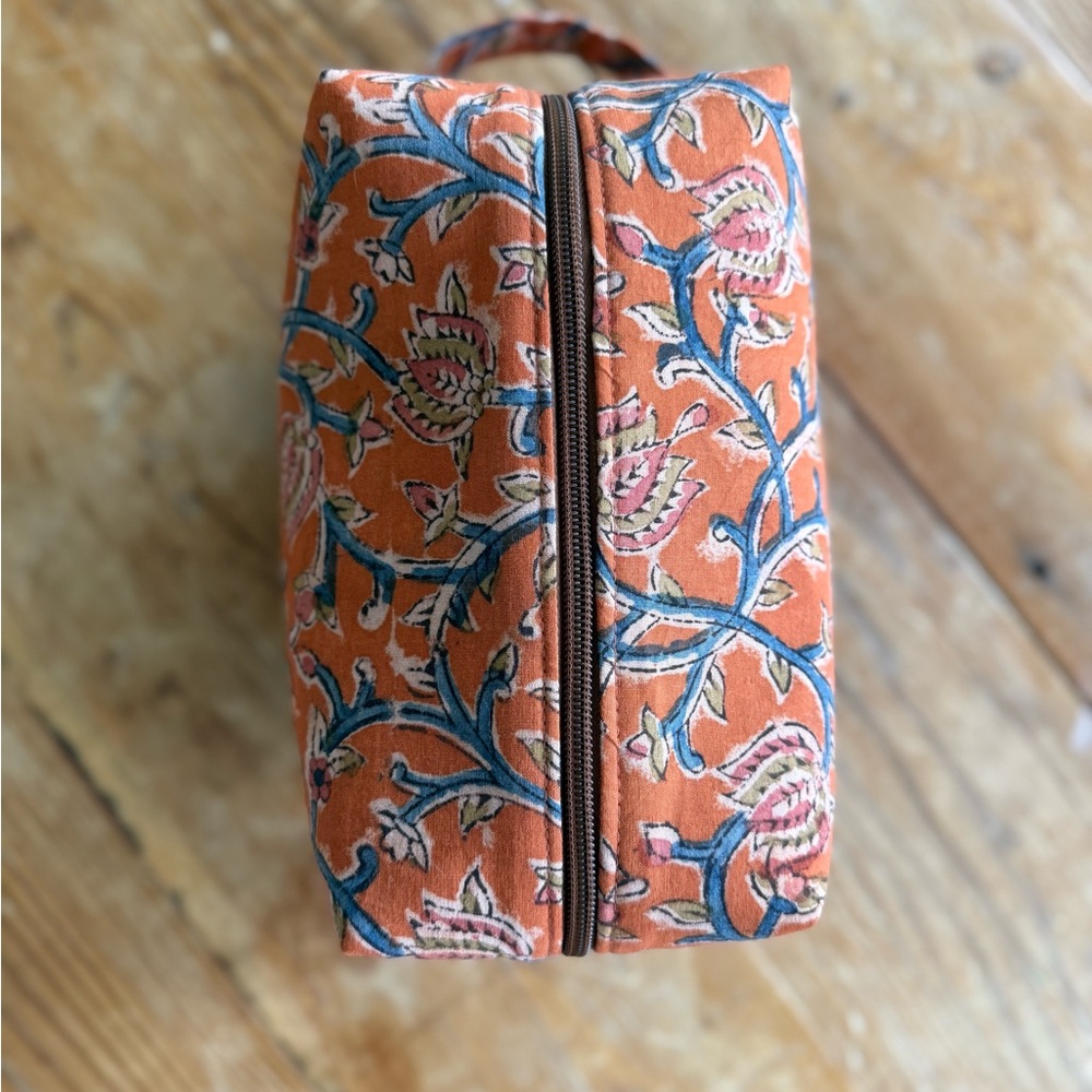 Printed Orange Floral Tote and Pouch Set - Picture 9 of 12